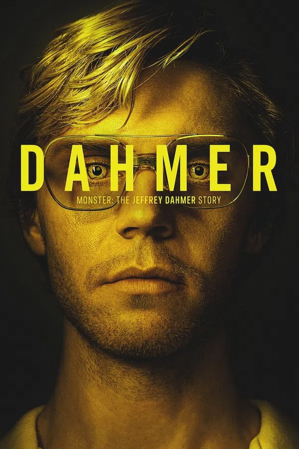 DAHMER - Quái vật: Câu chuyện về Jeffrey Dahmer